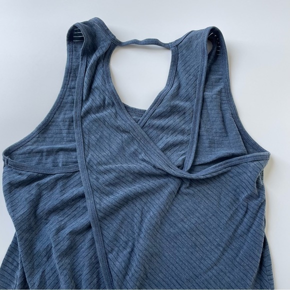 Athleta Tank Top Essence Cross Back Stripe Heather Sleeveless Stretch Navy Blue - Picture 6 of 11